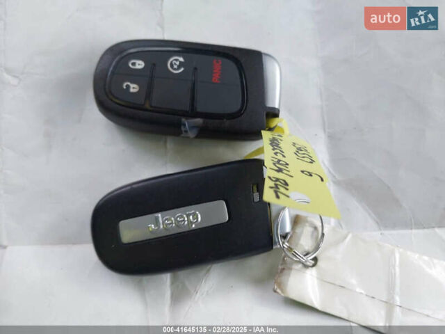 Джип Чероки, объемом двигателя 3.24 л и пробегом 35 тыс. км за 3500 $, фото 9 на Automoto.ua