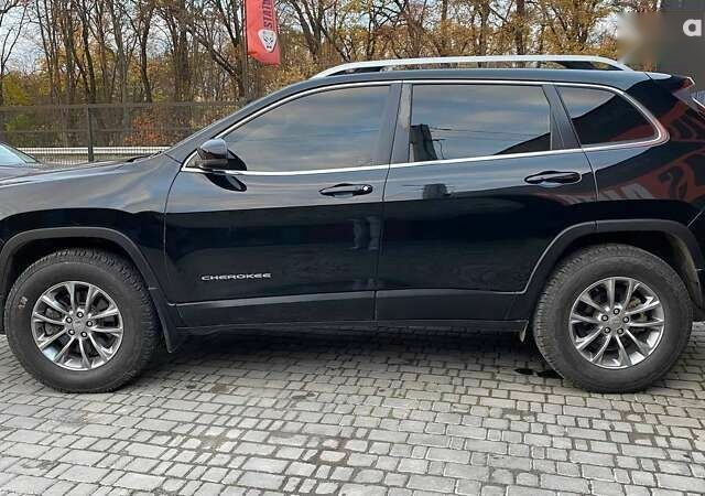 Джип Cherokee, об'ємом двигуна 0 л та пробігом 142 тис. км за 17000 $, фото 4 на Automoto.ua