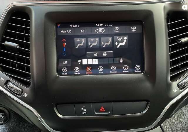 Джип Cherokee, об'ємом двигуна 3.2 л та пробігом 125 тис. км за 19000 $, фото 23 на Automoto.ua