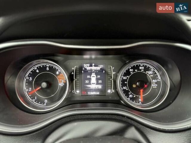 Джип Cherokee, об'ємом двигуна 2.36 л та пробігом 183 тис. км за 9999 $, фото 19 на Automoto.ua
