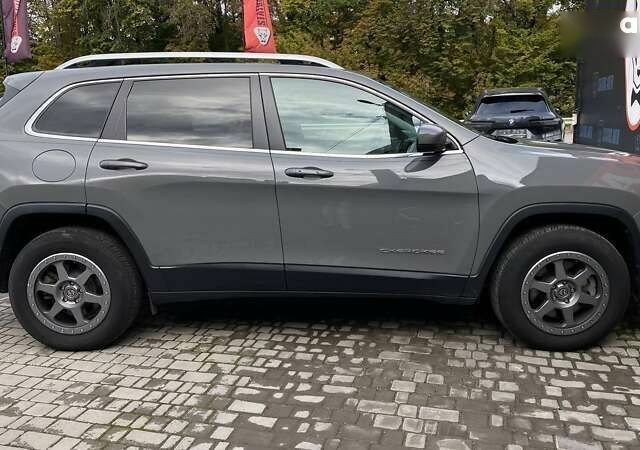 Джип Cherokee, об'ємом двигуна 3.2 л та пробігом 125 тис. км за 19000 $, фото 8 на Automoto.ua