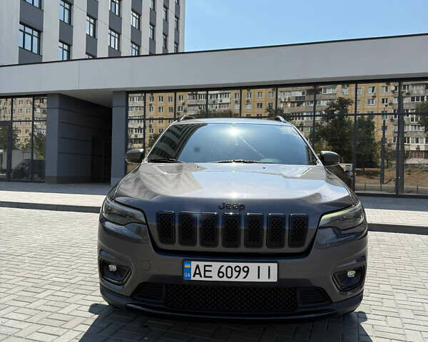 Джип Cherokee, об'ємом двигуна 2.36 л та пробігом 214 тис. км за 15999 $, фото 3 на Automoto.ua