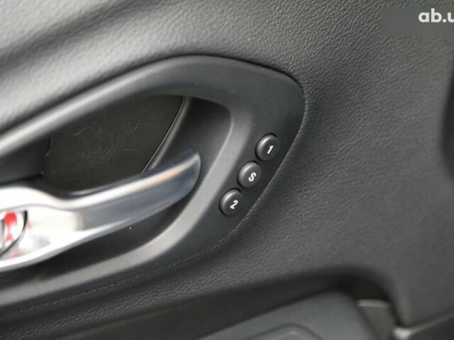 Джип Чероки, объемом двигателя 3.2 л и пробегом 157 тыс. км за 18500 $, фото 22 на Automoto.ua