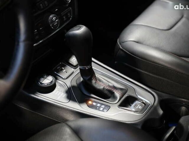 Джип Чероки, объемом двигателя 2.4 л и пробегом 21 тыс. км за 21500 $, фото 28 на Automoto.ua