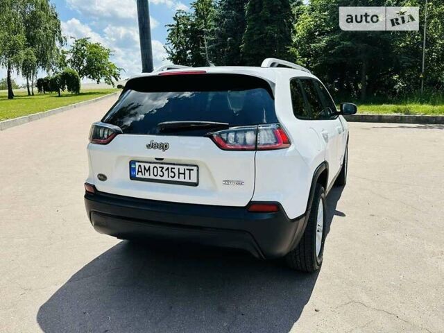 Джип Чероки, объемом двигателя 2.4 л и пробегом 27 тыс. км за 17700 $, фото 5 на Automoto.ua