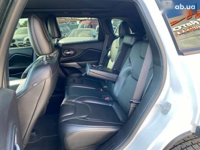 Джип Cherokee, об'ємом двигуна 3.2 л та пробігом 124 тис. км за 18900 $, фото 21 на Automoto.ua