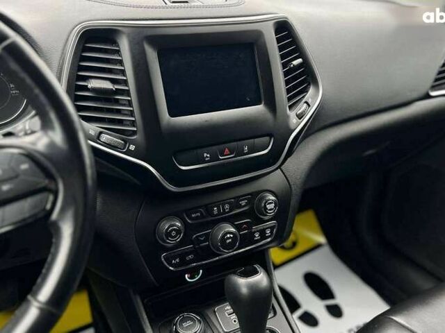 Джип Чероки, объемом двигателя 0 л и пробегом 158 тыс. км за 17500 $, фото 17 на Automoto.ua