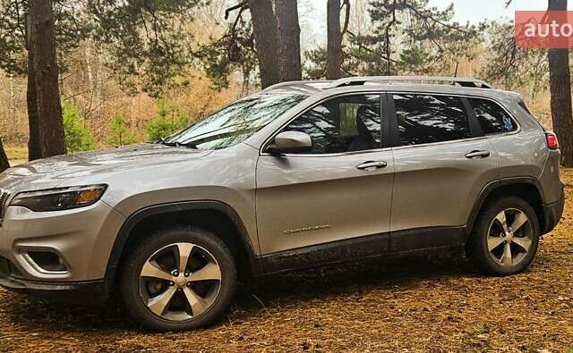 Джип Cherokee, об'ємом двигуна 3.24 л та пробігом 80 тис. км за 19700 $, фото 4 на Automoto.ua