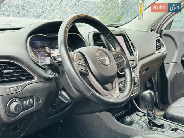 Джип Cherokee, об'ємом двигуна 3.24 л та пробігом 54 тис. км за 19500 $, фото 13 на Automoto.ua