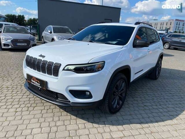 Джип Cherokee, об'ємом двигуна 3.2 л та пробігом 124 тис. км за 18900 $, фото 2 на Automoto.ua