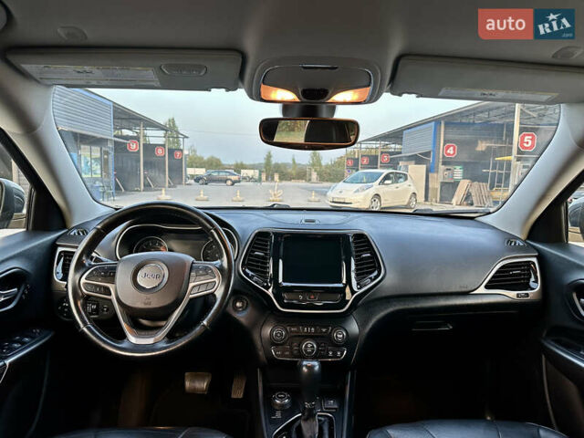 Джип Чероки, объемом двигателя 3.24 л и пробегом 159 тыс. км за 19300 $, фото 15 на Automoto.ua