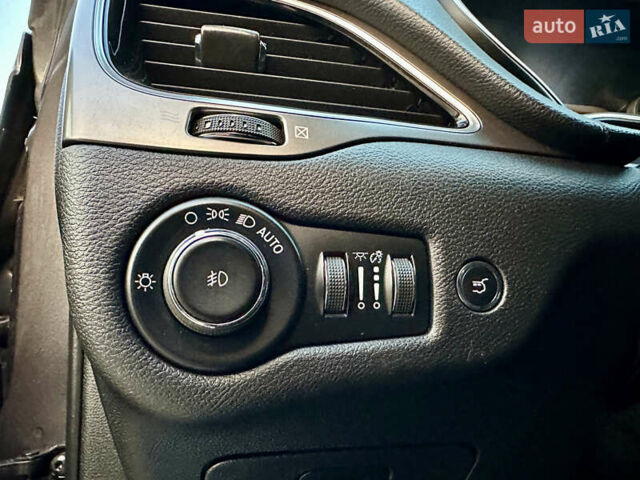 Джип Чероки, объемом двигателя 3.24 л и пробегом 159 тыс. км за 19300 $, фото 20 на Automoto.ua