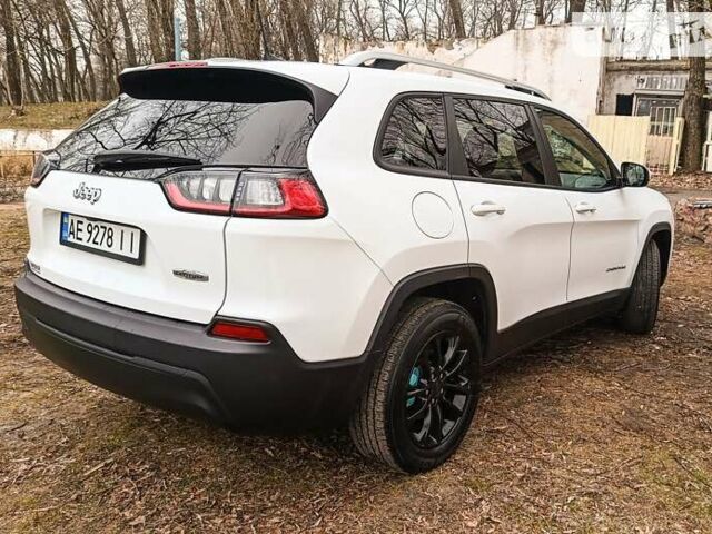 Джип Cherokee, об'ємом двигуна 2.36 л та пробігом 20 тис. км за 15499 $, фото 6 на Automoto.ua