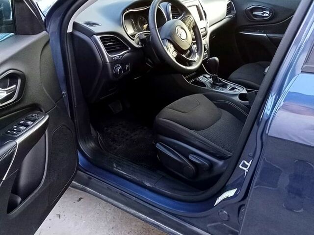 Джип Чероки, объемом двигателя 24 л и пробегом 174 тыс. км за 17600 $, фото 3 на Automoto.ua