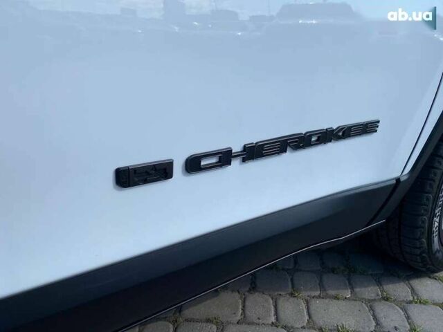 Джип Cherokee, об'ємом двигуна 3.2 л та пробігом 124 тис. км за 18900 $, фото 8 на Automoto.ua