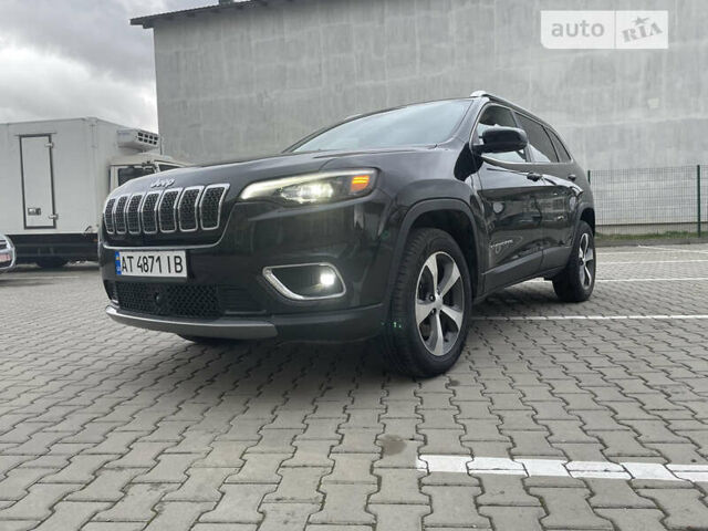 Джип Cherokee, об'ємом двигуна 3.2 л та пробігом 105 тис. км за 19991 $, фото 3 на Automoto.ua