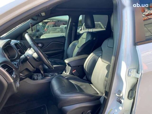 Джип Cherokee, об'ємом двигуна 3.2 л та пробігом 124 тис. км за 18900 $, фото 19 на Automoto.ua