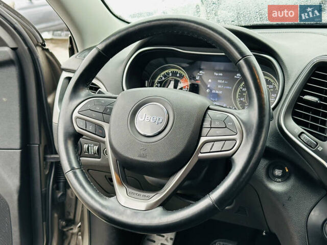 Джип Cherokee, об'ємом двигуна 3.24 л та пробігом 54 тис. км за 19500 $, фото 20 на Automoto.ua