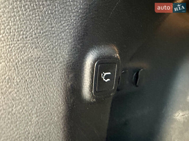 Джип Чероки, объемом двигателя 3.24 л и пробегом 159 тыс. км за 19300 $, фото 11 на Automoto.ua