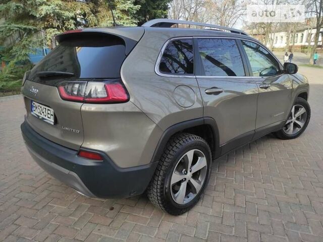 Джип Cherokee, об'ємом двигуна 3.2 л та пробігом 119 тис. км за 19700 $, фото 7 на Automoto.ua