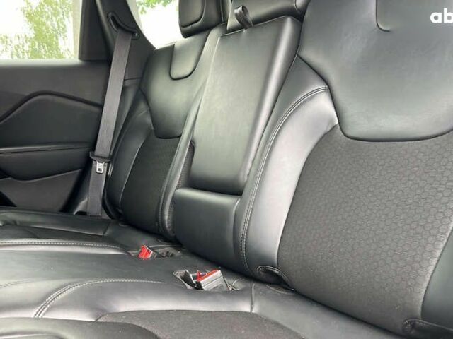 Джип Чероки, объемом двигателя 2.4 л и пробегом 16 тыс. км за 19400 $, фото 21 на Automoto.ua