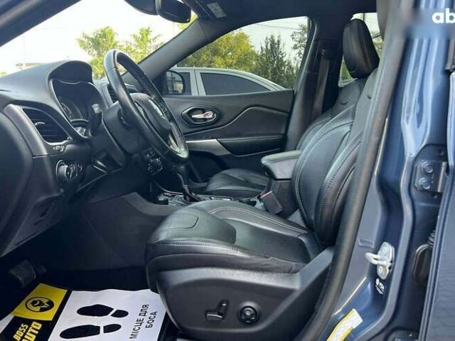 Джип Чероки, объемом двигателя 3.2 л и пробегом 110 тыс. км за 22990 $, фото 11 на Automoto.ua