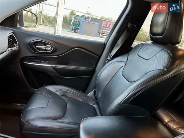 Джип Чероки, объемом двигателя 3.24 л и пробегом 159 тыс. км за 19300 $, фото 24 на Automoto.ua