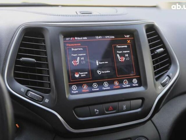 Джип Cherokee, об'ємом двигуна 3.2 л та пробігом 124 тис. км за 20900 $, фото 19 на Automoto.ua