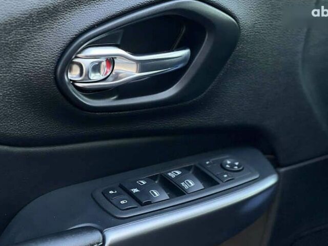 Джип Cherokee, об'ємом двигуна 2.4 л та пробігом 90 тис. км за 18500 $, фото 8 на Automoto.ua