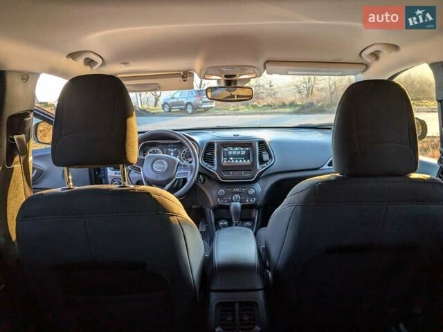 Джип Чероки, объемом двигателя 2.36 л и пробегом 90 тыс. км за 18800 $, фото 17 на Automoto.ua