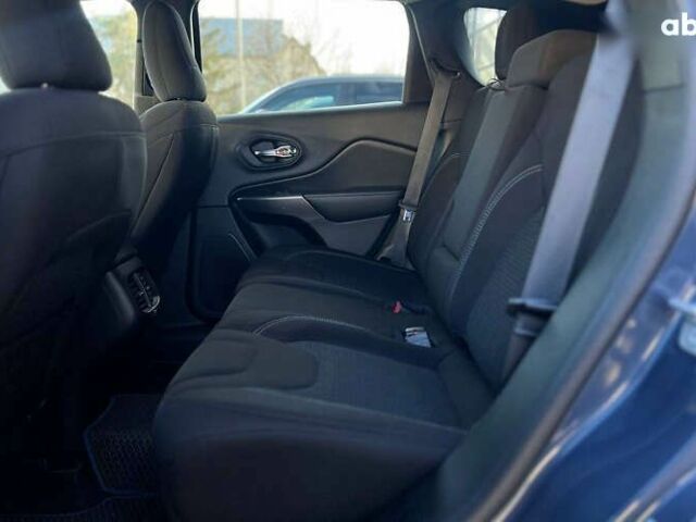 Джип Cherokee, об'ємом двигуна 2.4 л та пробігом 90 тис. км за 18500 $, фото 23 на Automoto.ua
