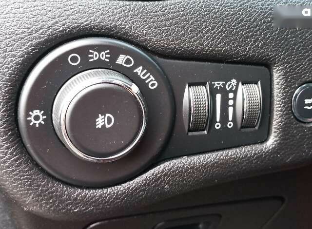 Джип Чероки, объемом двигателя 3.2 л и пробегом 77 тыс. км за 20900 $, фото 15 на Automoto.ua