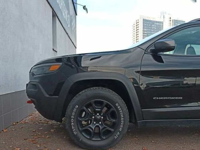 Джип Чероки, объемом двигателя 3.2 л и пробегом 77 тыс. км за 20900 $, фото 3 на Automoto.ua