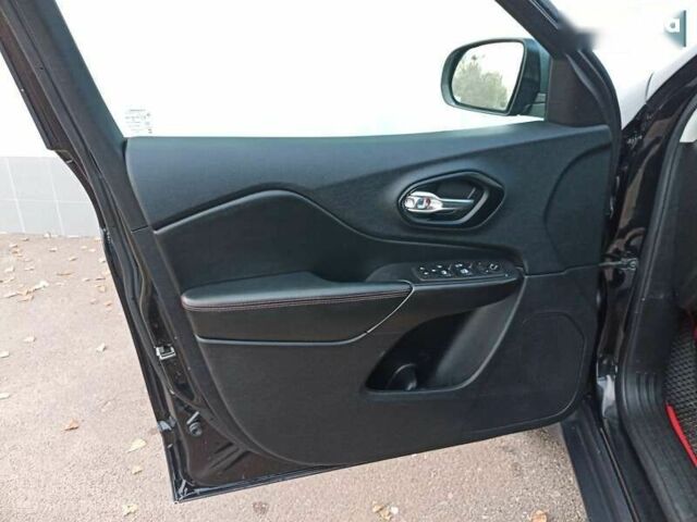 Джип Чероки, объемом двигателя 3.2 л и пробегом 77 тыс. км за 20900 $, фото 14 на Automoto.ua