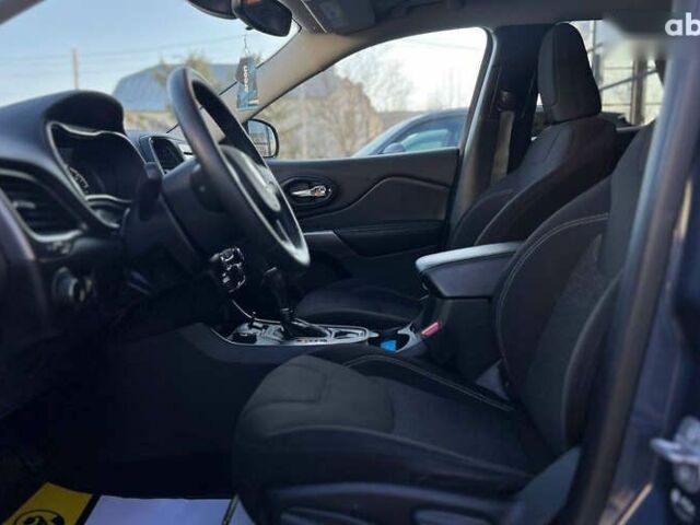 Джип Cherokee, об'ємом двигуна 2.4 л та пробігом 90 тис. км за 18500 $, фото 10 на Automoto.ua