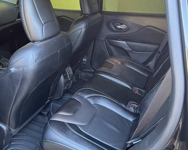 Джип Cherokee, об'ємом двигуна 3.24 л та пробігом 43 тис. км за 21700 $, фото 3 на Automoto.ua