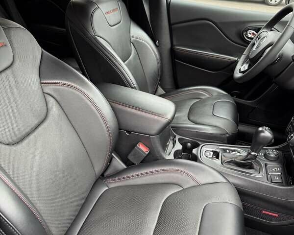 Джип Чероки, объемом двигателя 3.24 л и пробегом 26 тыс. км за 30900 $, фото 37 на Automoto.ua