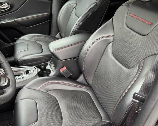 Джип Чероки, объемом двигателя 3.24 л и пробегом 26 тыс. км за 30900 $, фото 25 на Automoto.ua