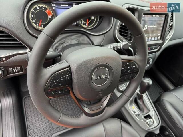 Джип Чероки, объемом двигателя 3.24 л и пробегом 26 тыс. км за 30900 $, фото 31 на Automoto.ua