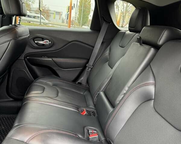 Джип Чероки, объемом двигателя 3.24 л и пробегом 26 тыс. км за 30900 $, фото 32 на Automoto.ua