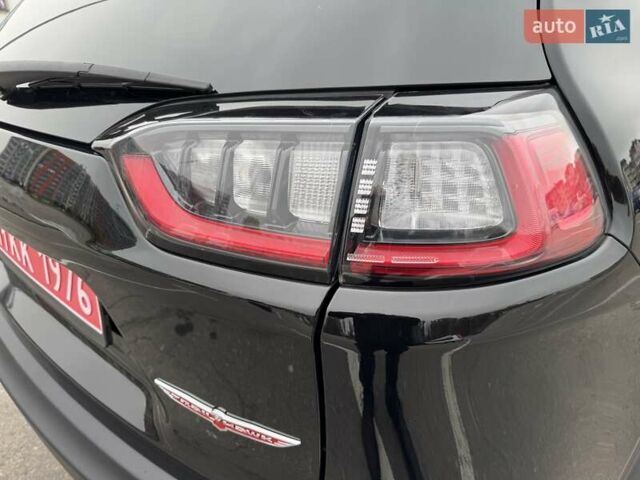 Джип Чероки, объемом двигателя 3.24 л и пробегом 26 тыс. км за 30900 $, фото 10 на Automoto.ua