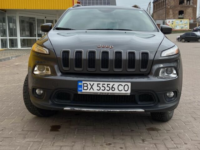 Джип Cherokee 2016 у Хмельницькому на Automoto.ua Сірий Джип Cherokee, об'ємом двигуна 0 л та пробігом 136 тис. км за 16700 $, фото 5 на Automoto.ua