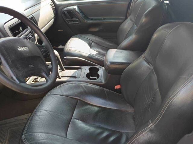 Сірий Джип Cherokee, об'ємом двигуна 3.1 л та пробігом 211 тис. км за 7000 $, фото 2 на Automoto.ua