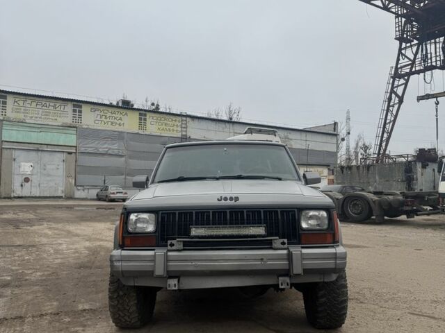 Сірий Джип Cherokee, об'ємом двигуна 0 л та пробігом 268 тис. км за 4500 $, фото 6 на Automoto.ua