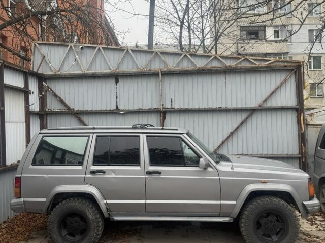 Сірий Джип Cherokee, об'ємом двигуна 0 л та пробігом 268 тис. км за 4500 $, фото 5 на Automoto.ua