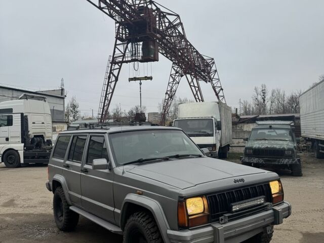 Сірий Джип Cherokee, об'ємом двигуна 0 л та пробігом 268 тис. км за 4500 $, фото 1 на Automoto.ua