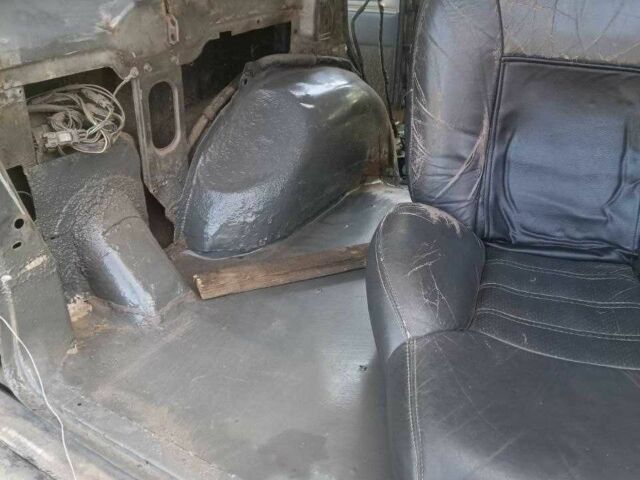 Сірий Джип Cherokee, об'ємом двигуна 0 л та пробігом 320 тис. км за 3000 $, фото 17 на Automoto.ua