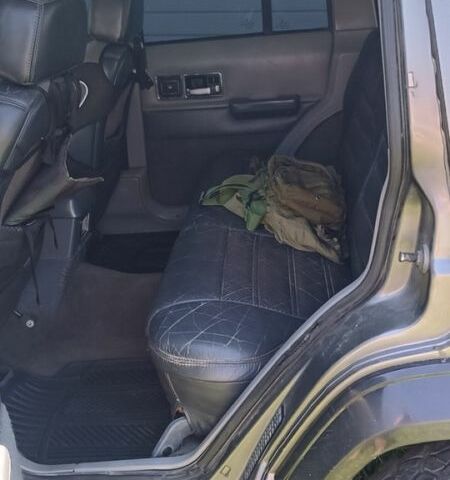 Серый Джип Чероки, объемом двигателя 2.1 л и пробегом 318 тыс. км за 3300 $, фото 4 на Automoto.ua