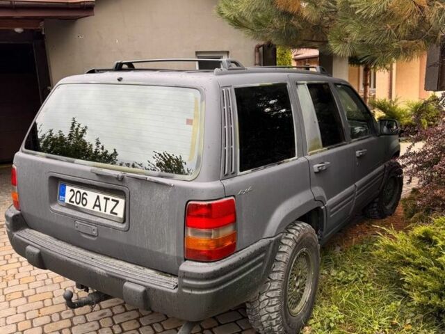 Серый Джип Чероки, объемом двигателя 2.5 л и пробегом 299 тыс. км за 3690 $, фото 3 на Automoto.ua