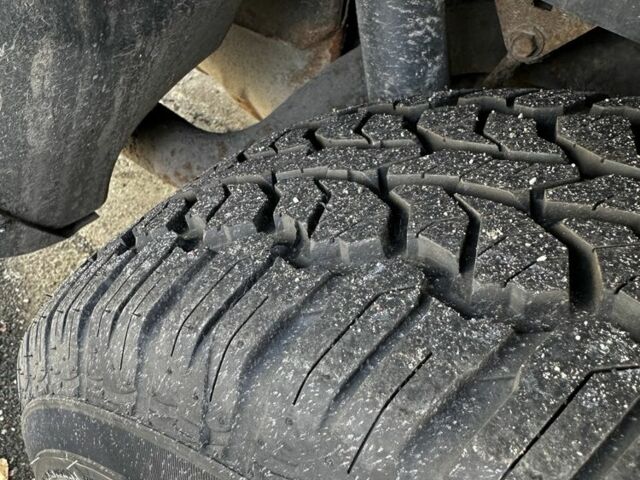 Сірий Джип Cherokee, об'ємом двигуна 0 л та пробігом 300 тис. км за 5500 $, фото 6 на Automoto.ua